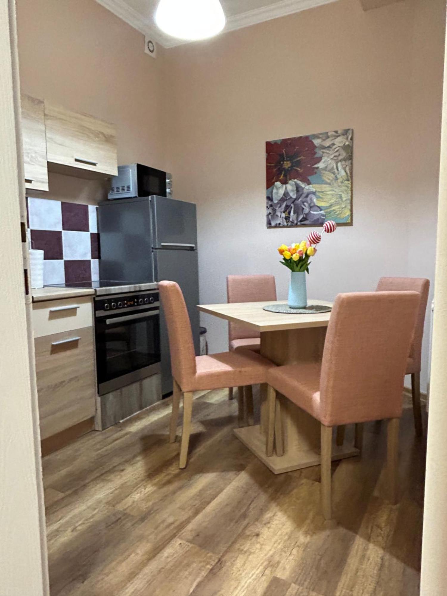 סובוטיקה Apartman Teodora מראה חיצוני תמונה